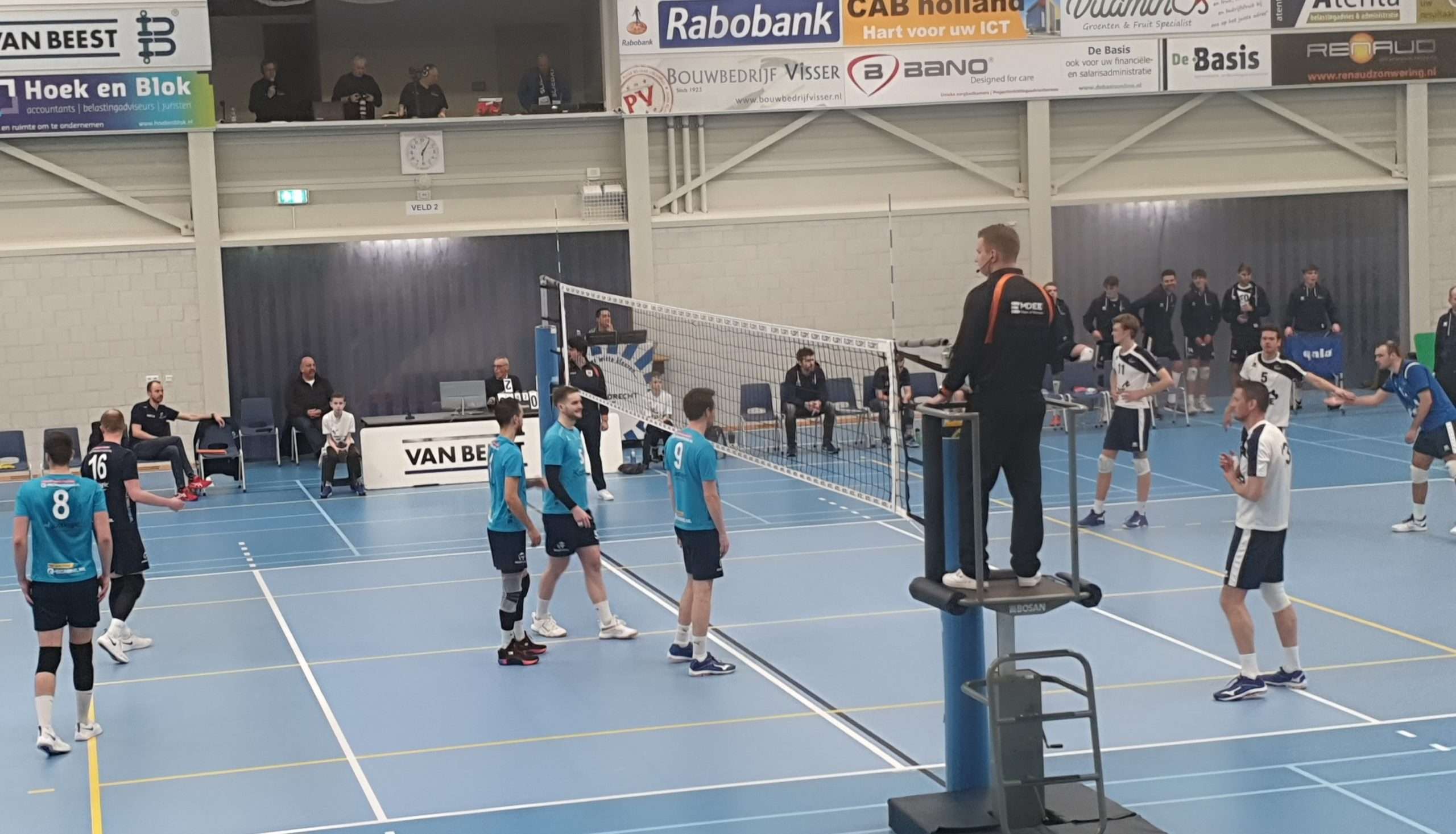 Volley Tilburg heren 1 verliest topper in Sliedrecht